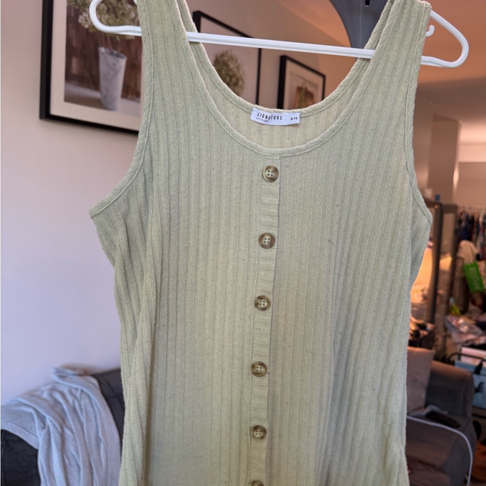 Reitmans Olive Ribbed Button-Down Tank Top - Picture 2 of 2